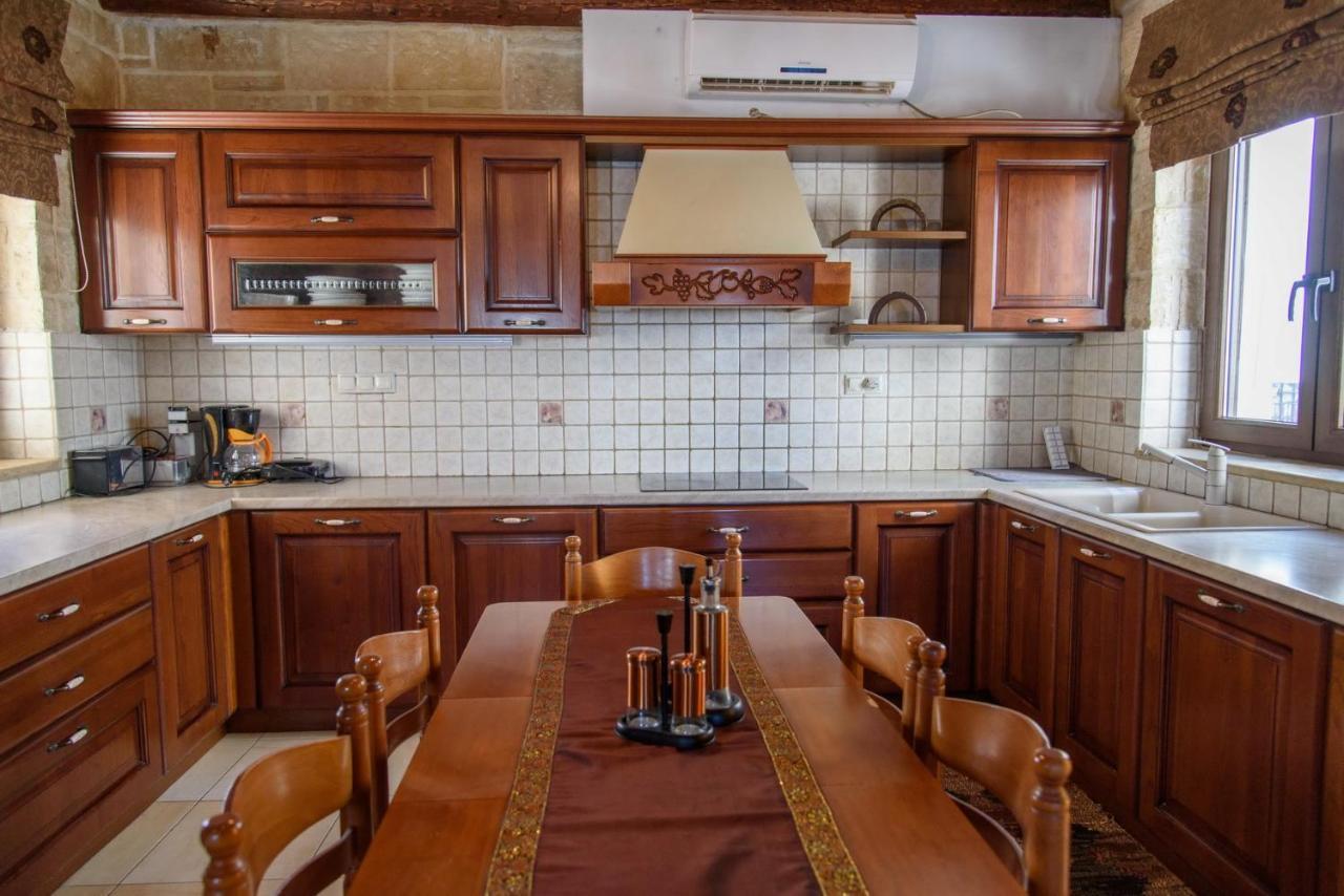 Traditional Stonehouse Vicky Hersonissos (Crete) Exterior foto